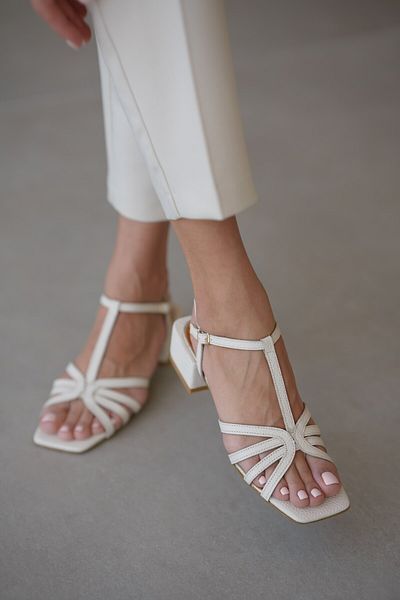 selinshoes Beary Front Stripe Detailed Genuine Leather Women's Sandals - Ecru