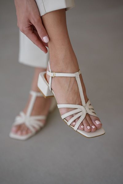 selinshoes Beary Front Stripe Detailed Genuine Leather Women's Sandals - Ecru