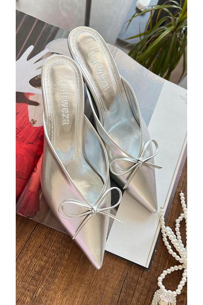 carweza Belen Silver Bow Patent Leather Short Heel Slippers