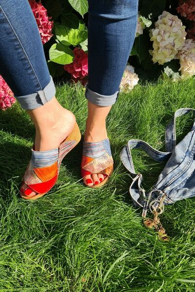 İNZE AYAKKABI Papuci multicolori albastri din piele naturala Nume model: Hortensia