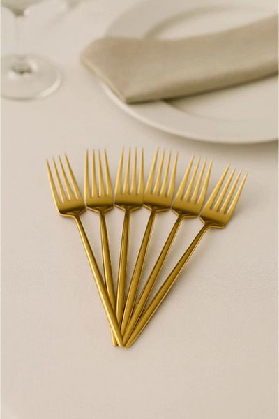 ÖYKÜ VE YİĞİT Luxurious Gold Titanium Plated 6-Piece Dinner Fork Set - Stainless Steel & Non-Tarnish Tableware Fork
