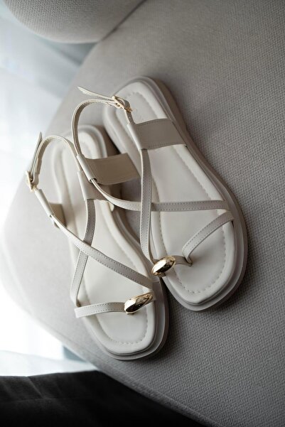 sovrana Gold Buckle Detailed Flip Flops Sandals Beige