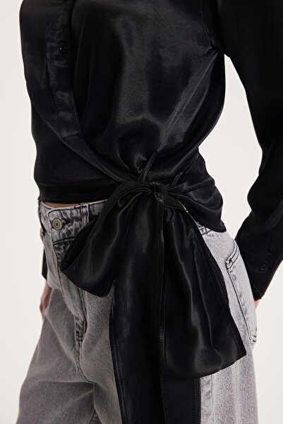 Tudors Kadın Slim Fit Dar Kesim Uzun Kollu Klasik Yaka Bağlama Detaylı Siyah Saten Gömlek