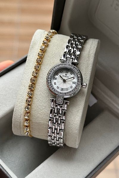 Homies Women's Wristwatch Small Case with Stones for Engagement and Wedding Gift Box with Bracelet Gift.