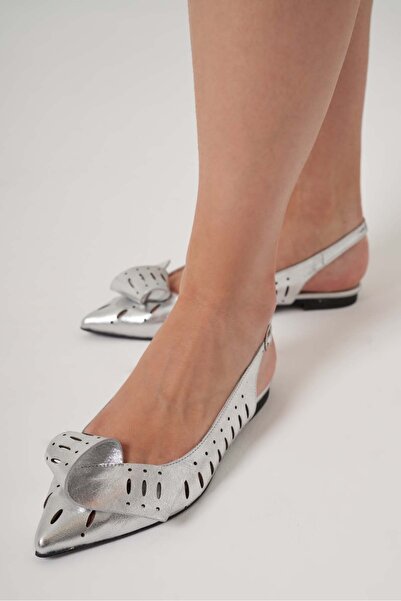 UTOPIAN Burnu Kapalı Metalik Topuksuz Sandalet