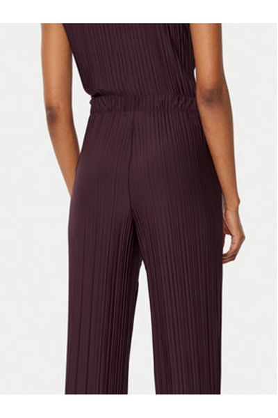 Gina Tricot Women's Fabric Trousers 23460 Burgundy