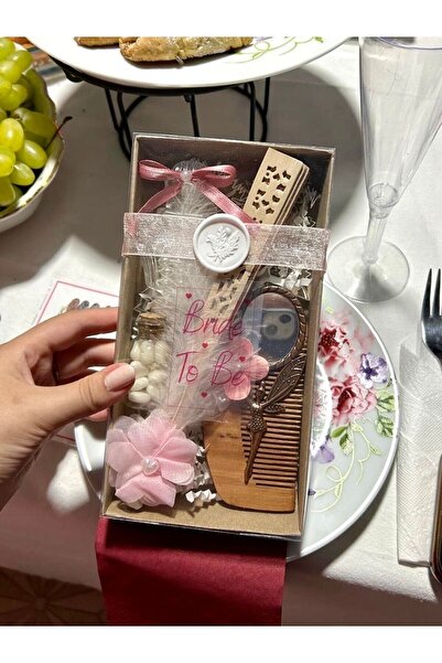 eliz 3 Adet Bride Hediye Seti Pembe Yelpaze, Ayna, Tarak, Kolonya, Şeker