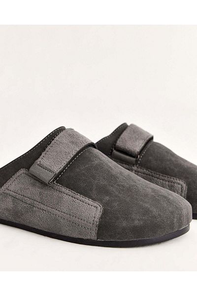 Chirpy Men's Tape Detailed Closed Front Summer Slippers