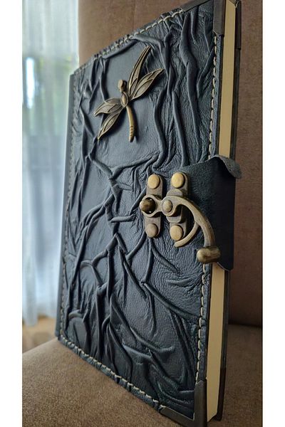 Land of Souvenir Leather Covered Bamboo Leaf Notebook with Lock Accessories