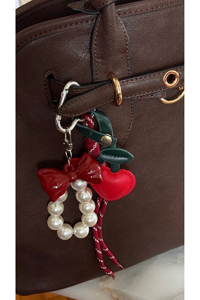 Muse Sister Heart and Pearl Bag Accessory