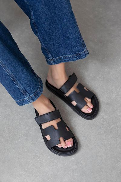 STRASWANS Pina Women's Velcro Strap Print Leather Slippers Black