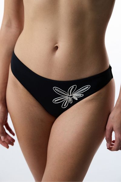 Penti Schwarzer bestickter Bikini-Bund