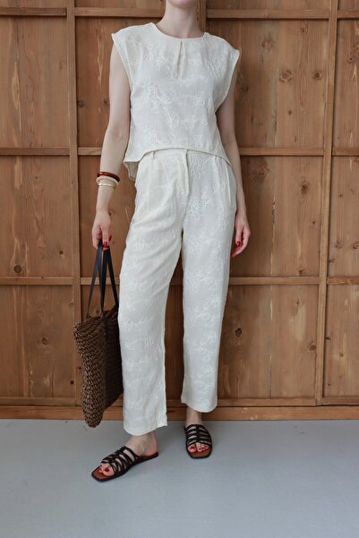 LOISY Women's Embroidered Crop Blouse-Pants Premium Set