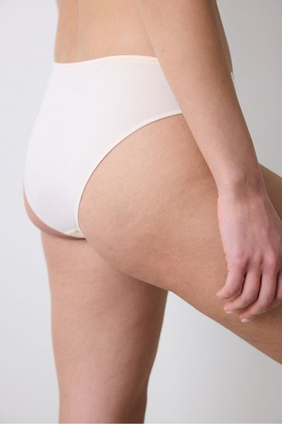 Penti Spitzen-Creme-Slip-Höschen