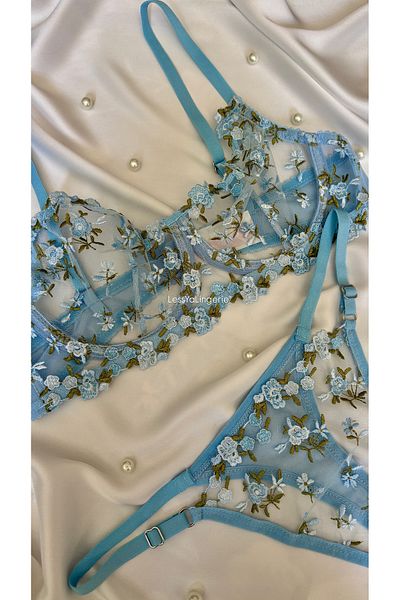 Lessya Set bralet din dantelă florală albastră (sutien și tanga)