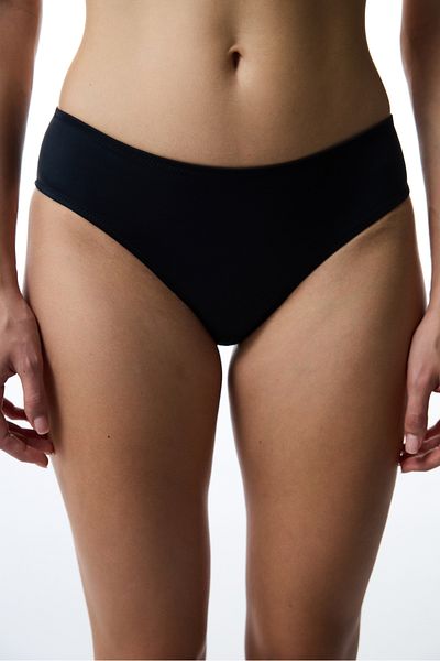 Penti Schwarzer Hipster-Bikiniunterteil mit mittlerer Taille