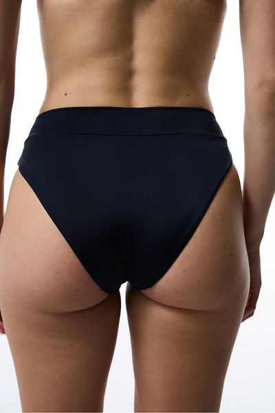 Penti Schwarzer Bikini-Unterteil mit V-Ausschnitt