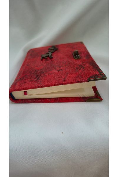 Land of Souvenir Fabric Covered Notebook with Lock Accessories