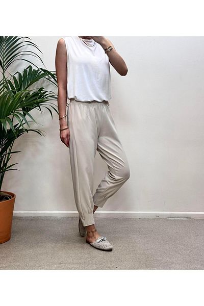 Ranasubaşı Crepe Leg Stitched Trousers Beige