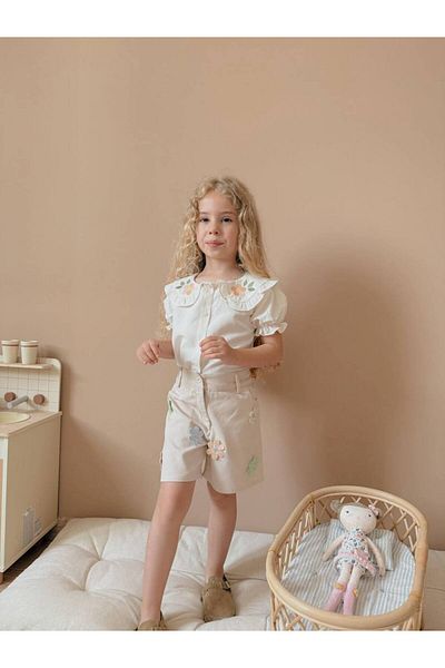 ARBİ kids Girl's Beige Floral Appliqued Elegant Simple Shorts Festive Suit