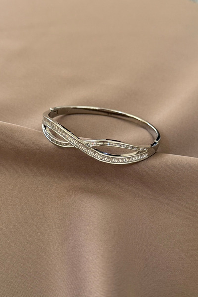 laria jewelry Infinity Handcuff Bracelet with Stones