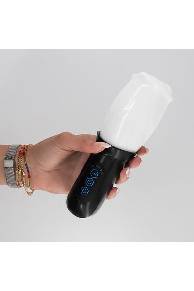 Crushious Stimulator cu Efect de Oral, 360° Rotire, 3 Viteze si 4 Modele, Reincarcabil USB, Alb/ Negru