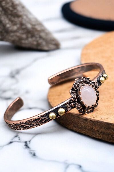 NBS Beautiful Naturel Stones Copper Bracelet (Pure) Adjustable Pink Quartz Love Stone Antique Unique Design (Evil Eye)