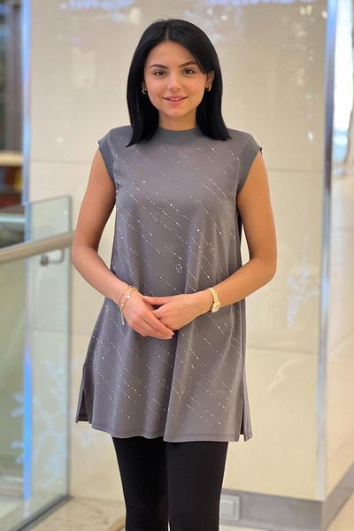 Ghisa Sleeveless Stone Detailed Tunic