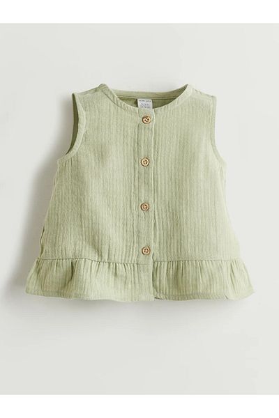 LC Waikiki Lcw Baby Green Crew Neck Muslin Baby Girl Blouse and Shorts 2-Pack