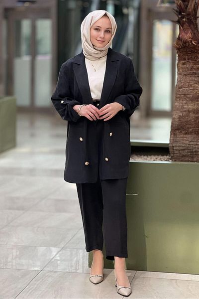 Ghisa طقم سترة وبنطلون بستة أزرار