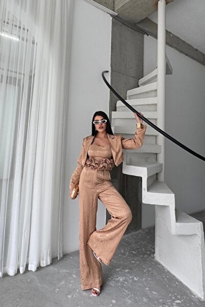 Genel Markalar JAKARLI BLUZU TASARIM DETAYLI CEKET-PANTOLON-BLUZ 3 LÜ TAKIM - Bej