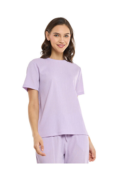 R&B تي شيرت بملمس مميز مع رقبة دائرية وأكمام قصيرة