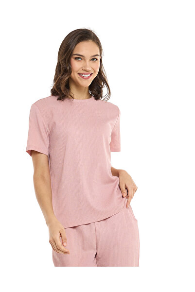 R&B تي شيرت بملمس مميز مع رقبة دائرية وأكمام قصيرة