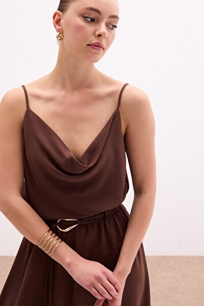 Sateen Degaje Yaka Dökümlü Bluz - Kahve