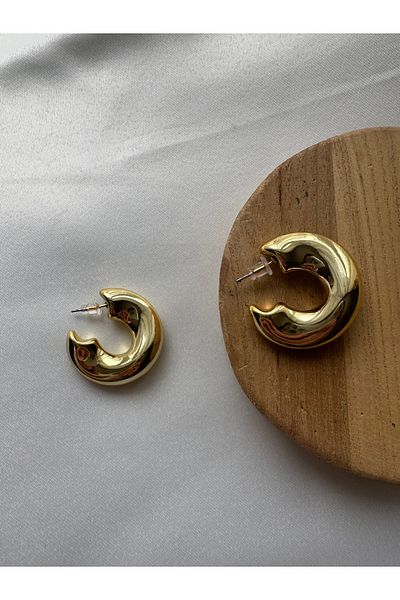 Petra Jeweils Wavy Gold Hoop Earrings