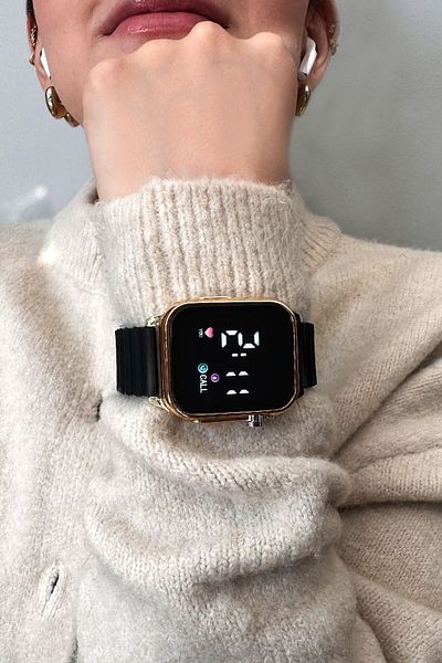 Aqua Di Polo 1987 Arany fekete unisex szilikon digitális led karóra Apwr 033302