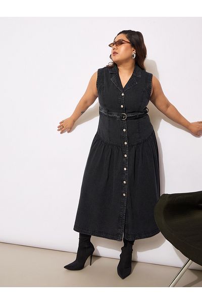 Sassafras By Styli Plus Size Buttoned Sleeveless Flared Midi Dress