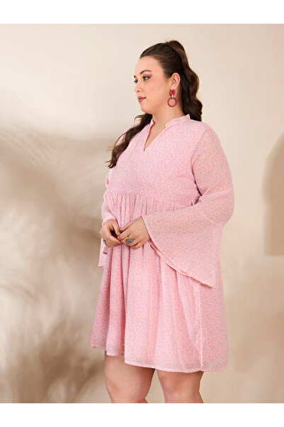 Sassafras By Styli Plus Size Ditsy Floral Print V-Neck Knee Length Dress