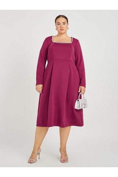 Styli Plus Size Embellished Square Neck Pleated Midi Dress