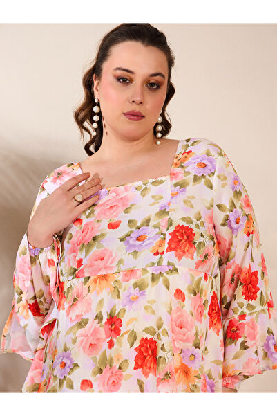 Sassafras By Styli Plus Size Floral Print Tiered Short Dress