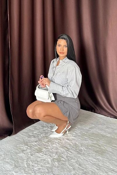 Bizcomoda Fusta plisată cu nasturi afumate