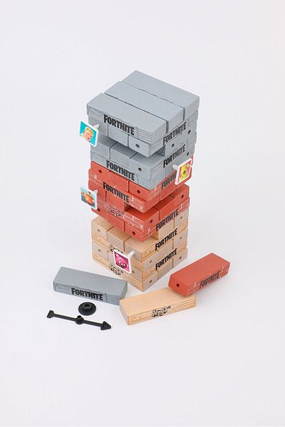 Hasbro 45 Pcs Stacking Tower Fortnite Edition, Purple Combo