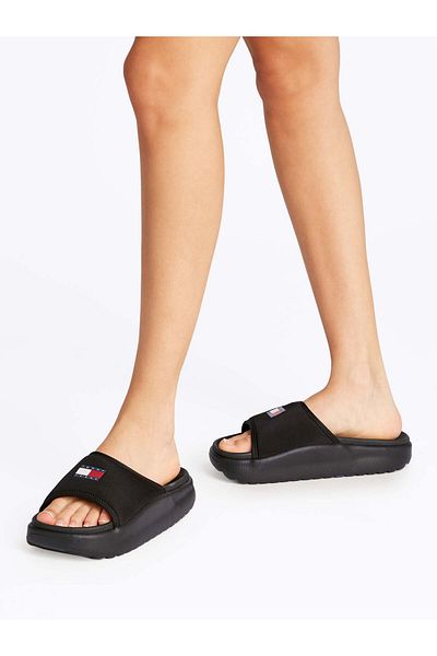 Tommy Hilfiger Wygodne klapki damskie basenowe w kolorze czarnym