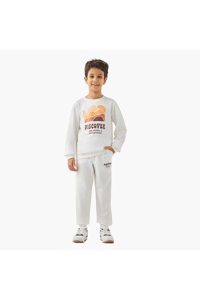 Juniors Slogan Print Sweatshirt With Long Sleeves