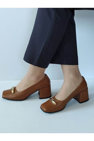 ERS Air Comfort Women's Tan Genuine Leather Classic Heeled Shoes Blunt Toe Gold Buckle Detailed