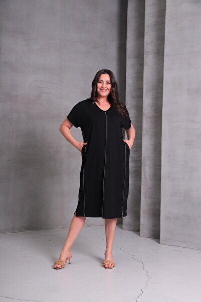 Verdavia Women's Plus Size V-Neck Stitching Detail Black Dress