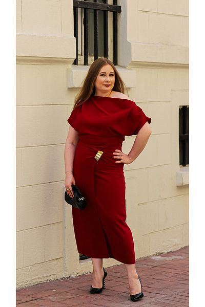 LAMAZONEEXXEN Modern Draped "Burgundy" Midi Dress with Buckle Waist