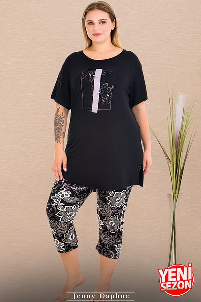 Jenny Daphne Large Size Floral Patterned Bottom Printed Crew Neck Short Sleeve Capri Pajama Set 10729