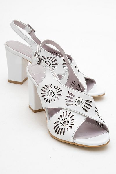 Ataköy Ayakkabı WOMEN'S LEATHER THICK HEEL SHOES