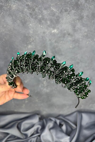 Limelia تاج العروس المضبابي المطرز بالكريستال الأخضر الزمردي